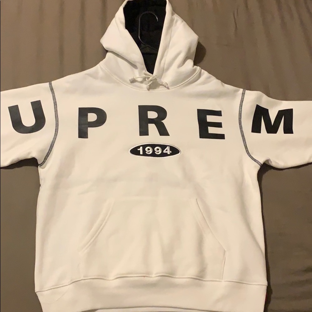 Supreme hoodie